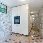Apartments Salak