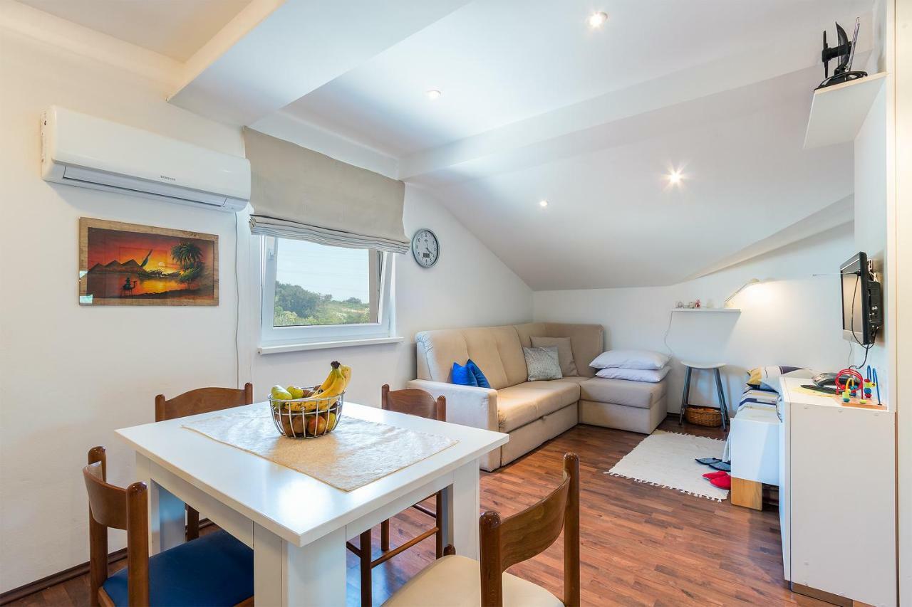 Apartment Salak Pula