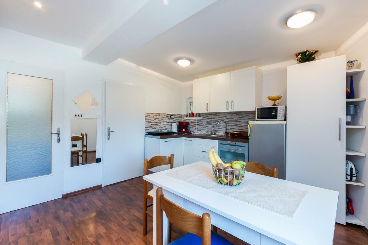 Apartment Salak Pula